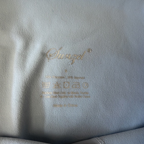 light blue amazon sunzel leggings - Picture 3 of 3